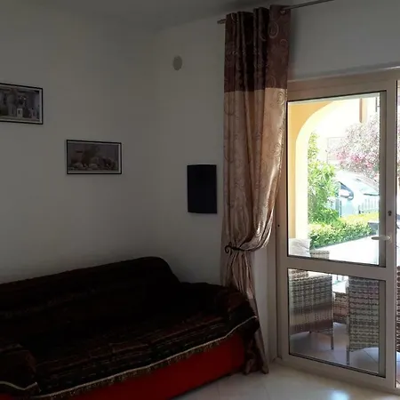 Pizzo Beach Club 26g Апартаменты Пиццо